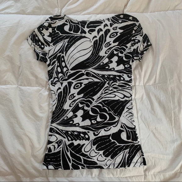 Express Sexy Basic Tee Size Large - Picture 5 of 8